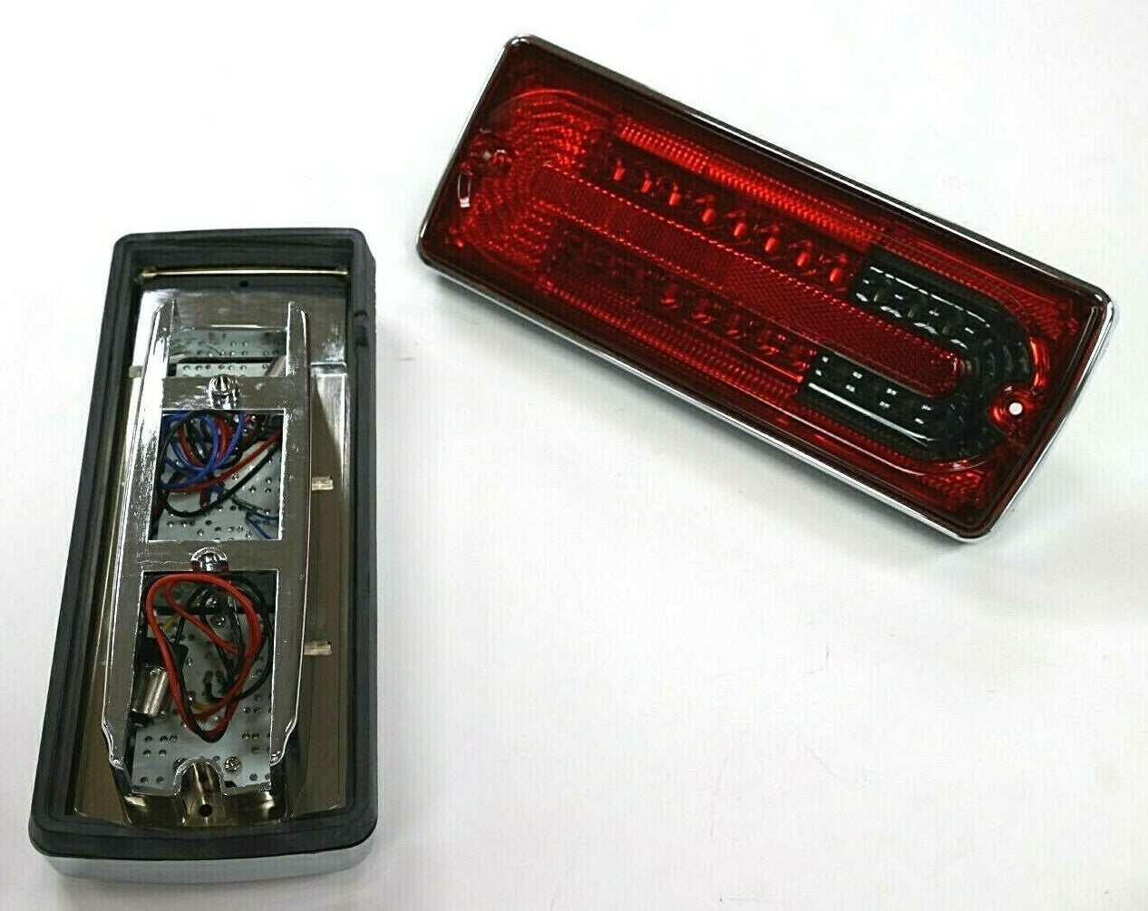 Fits 1990~2011 Mercedes Benz G W463 LED Tail Lamp Chrome RIM Red Smoke