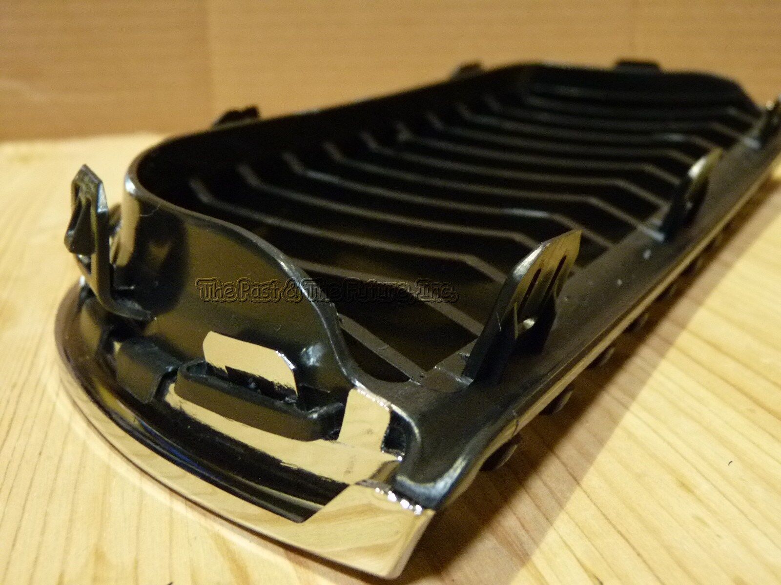 Fits BMW E90 E91 3-Series WAGON Aftermarket Front Kidney Grille Grill CHR BK RH