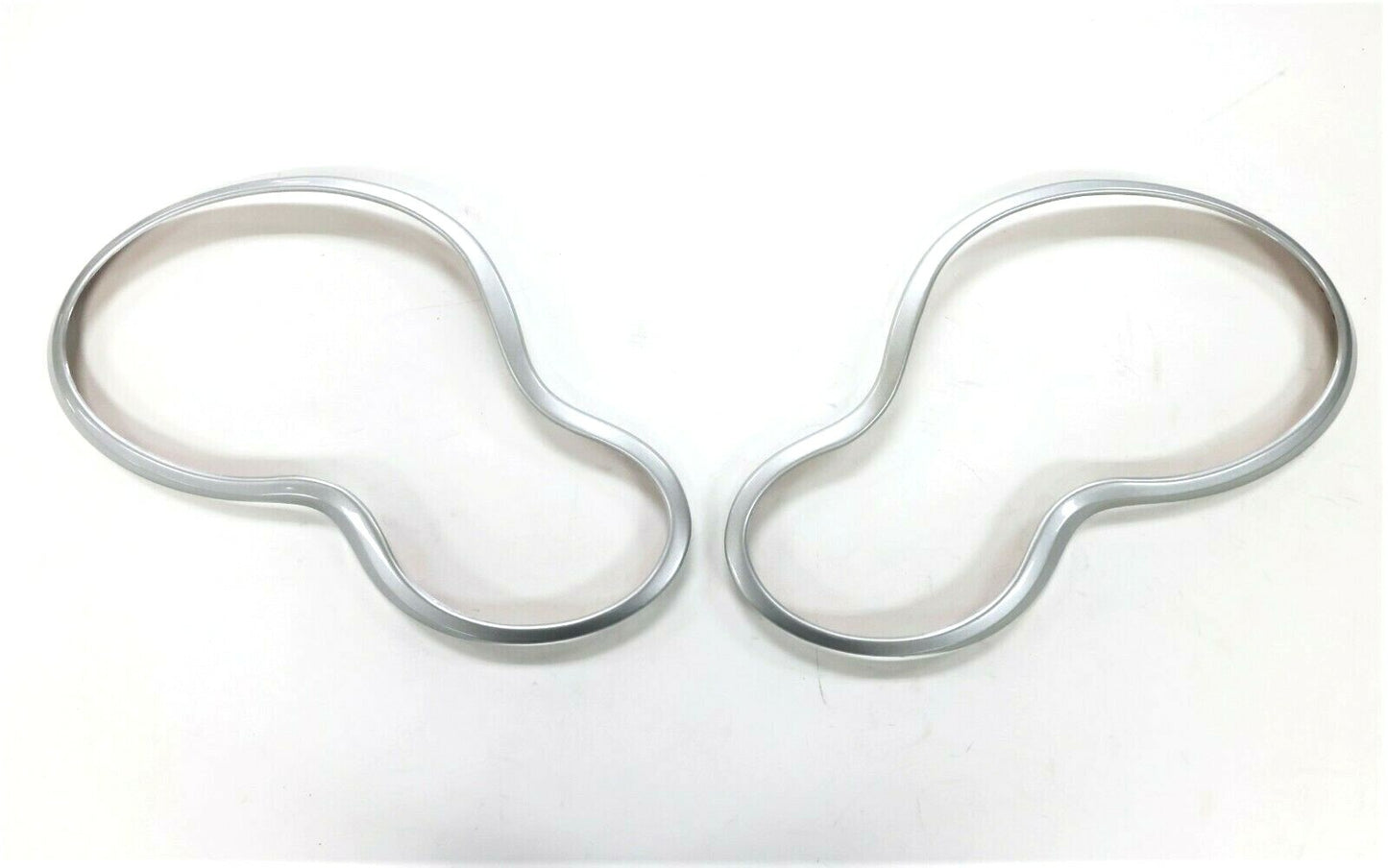 Fits 2000~2007 Mercedes Benz C Class W203 Style Headlamp RIM Silver O Style