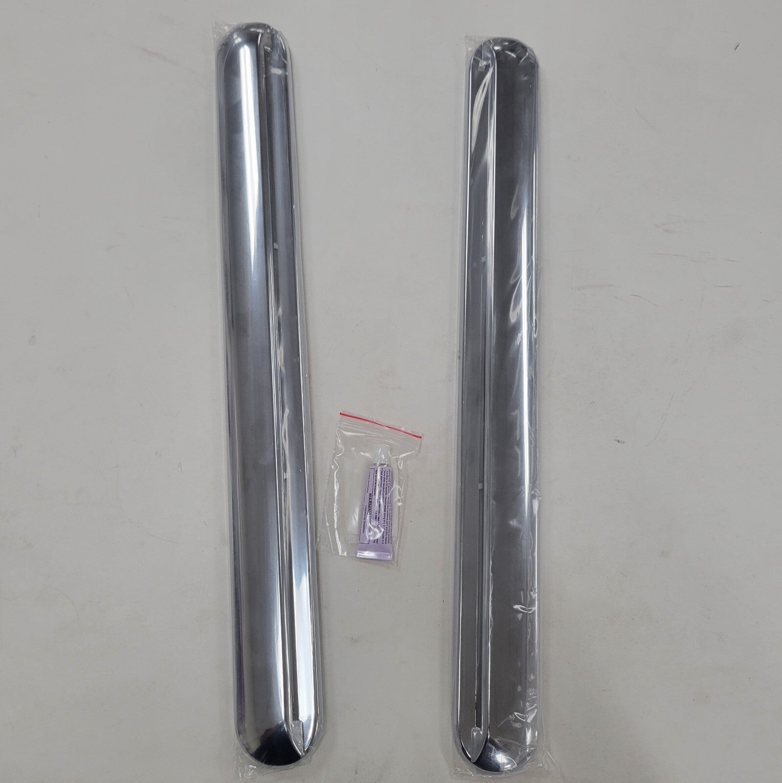 1990 91 92 93 94 95 96 - 2002 Mercedes W463 G Wagon C Pillar Chrome Aluminum