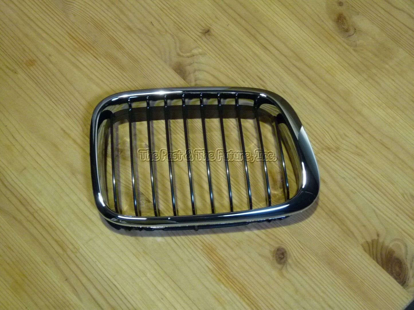 Fits BMW E46 3-Series 4DRs Front Kidney Grille Grill Chrome Black Left