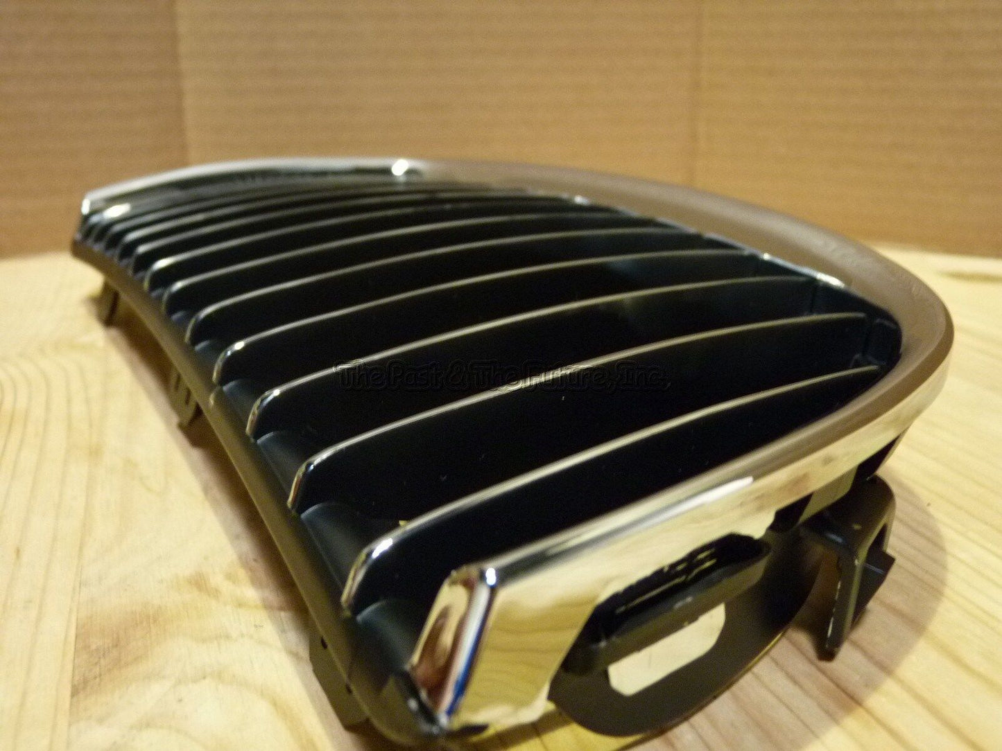 Fits BMW E90 E91 3-Series SEDAN Front Kidney Grille Grill CHR BK Right