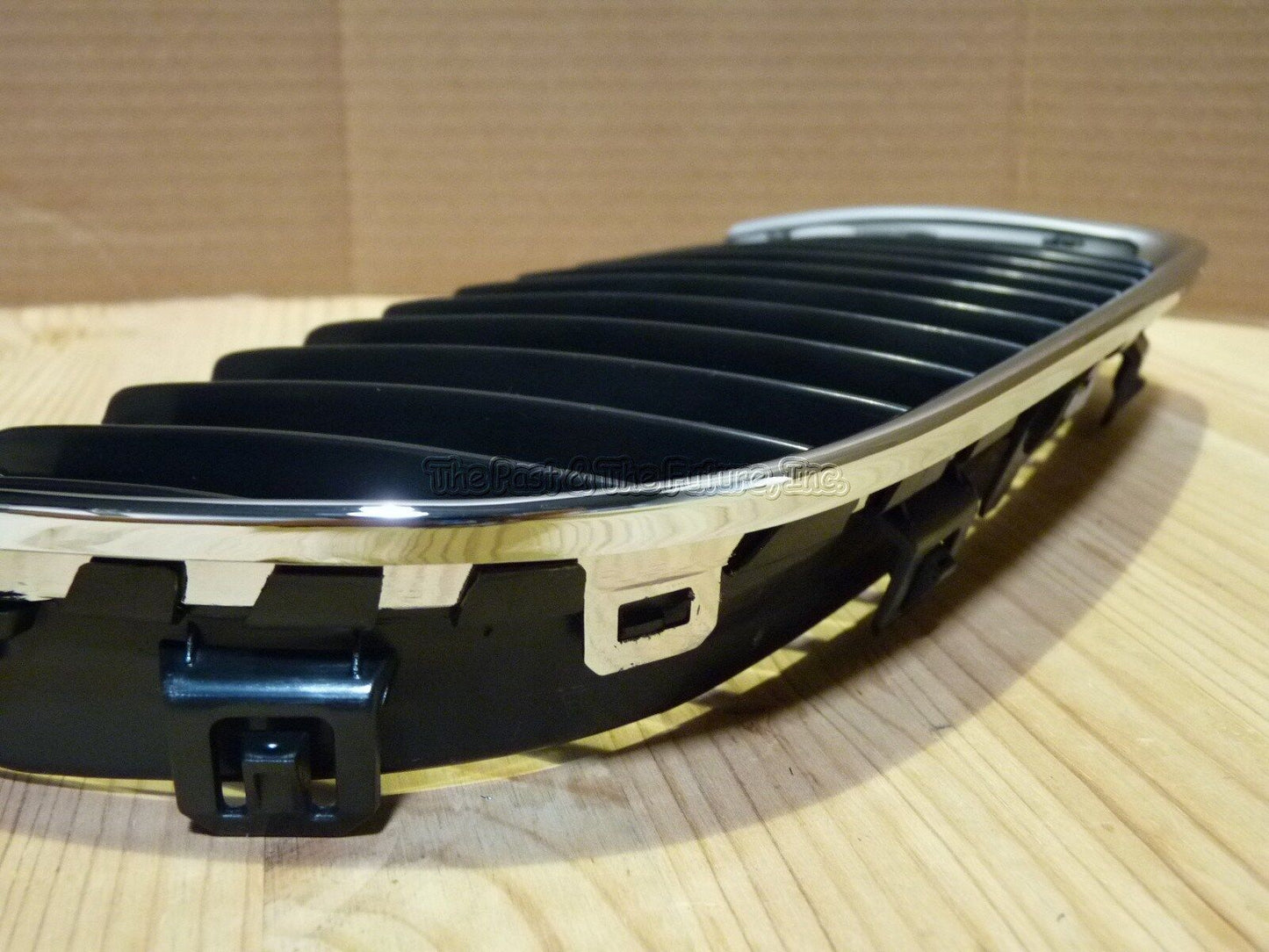 Fits BMW E90 E91 3-Series WAGON Aftermarket Front Kidney Grille Grill CHR BK RH