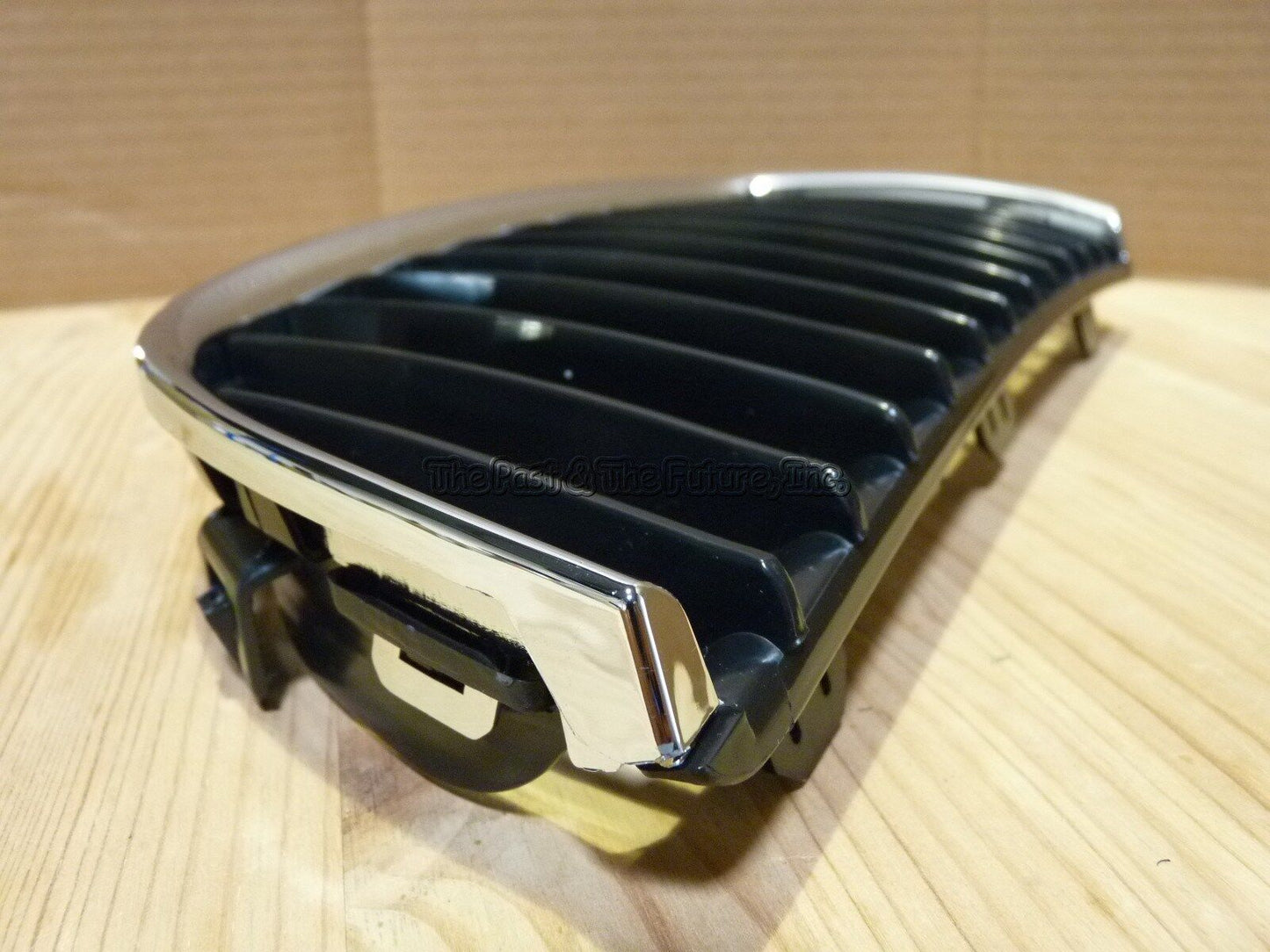 Fits BMW E90 E91 3-Series WAGON Aftermarket Front Kidney Grille Grill CHR BK LH