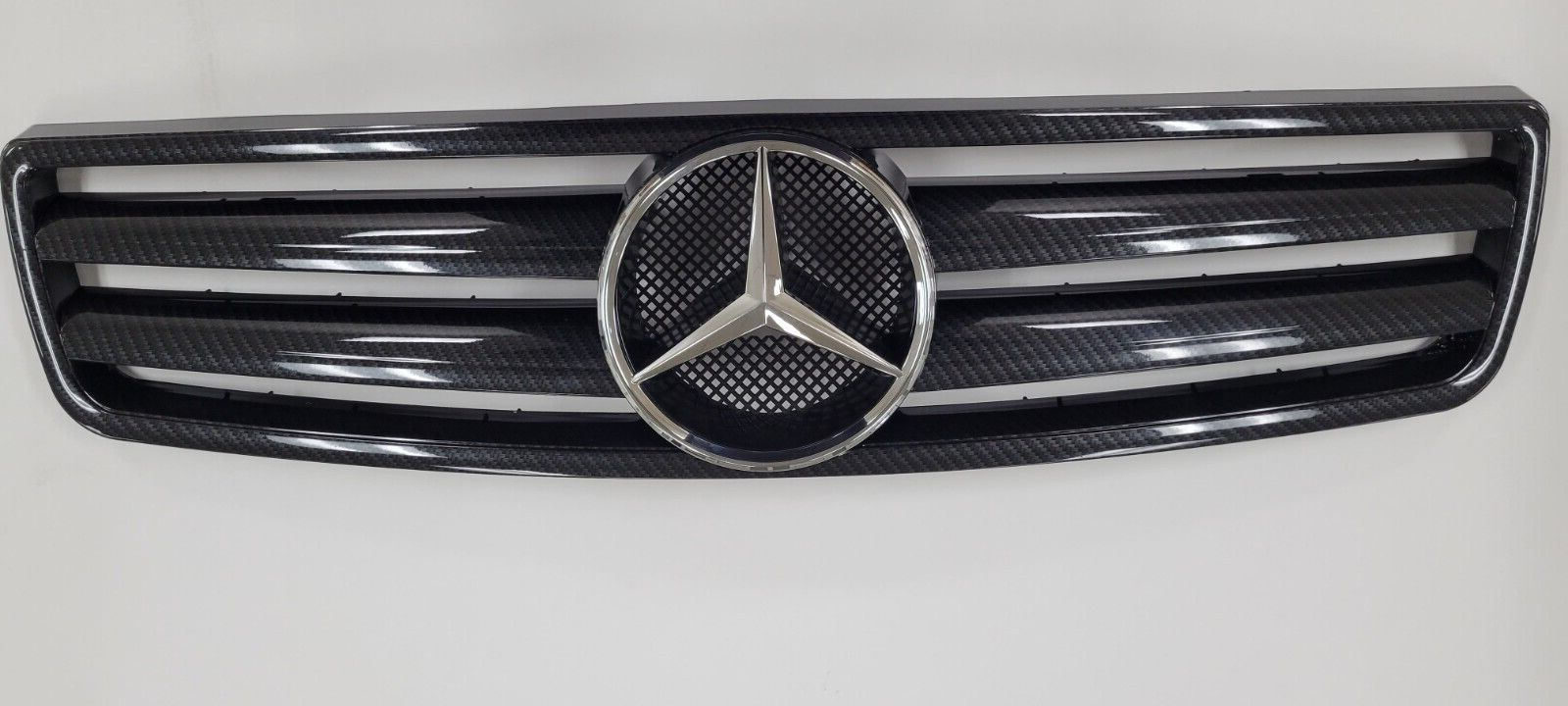 W140 S MODEL 92-95, CL TYPE GRILLE CARBON FIBER LOOK