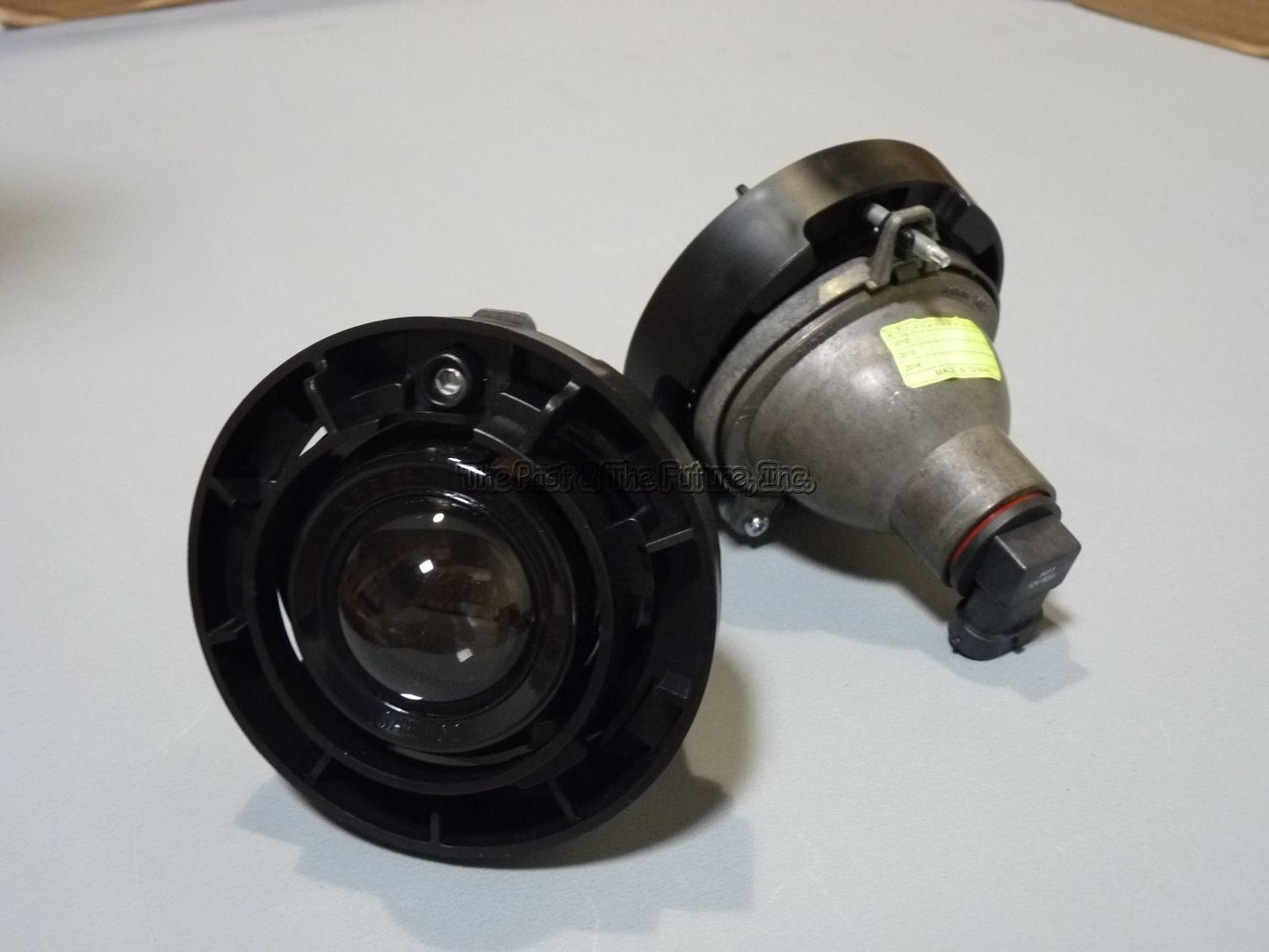 FIts Chevy Buick Ponitac SAAB Replacement Fog Lamp Light w/ Bulbs R&L Pair 2PCS