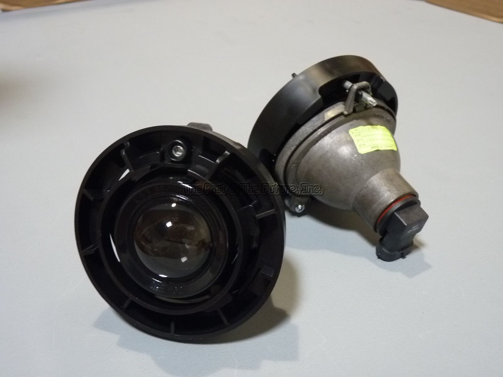 FIts Chevy Buick Ponitac SAAB Replacement Fog Lamp Light w/ Bulbs R&L Pair 2PCS