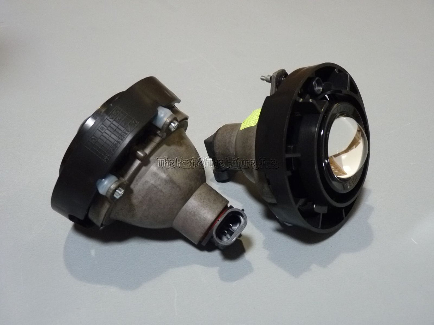 FIts Chevy Buick Ponitac SAAB Replacement Fog Lamp Light w/ Bulbs R&L Pair 2PCS