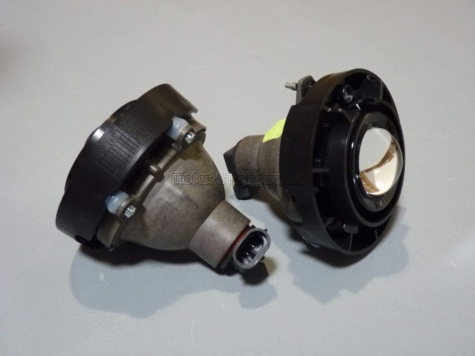 FIts Chevy Buick Ponitac SAAB Replacement Fog Lamp Light w/ Bulbs R&L Pair 2PCS
