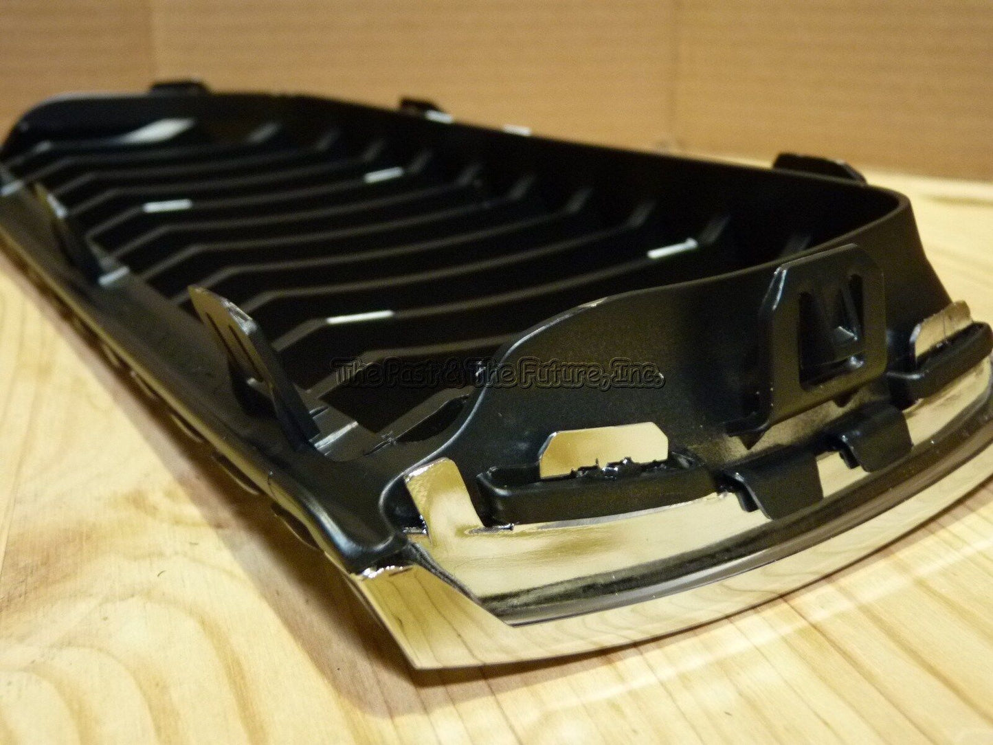 Fits BMW E90 E91 3-Series SEDAN Front Kidney Grille Grill CHR BK Right