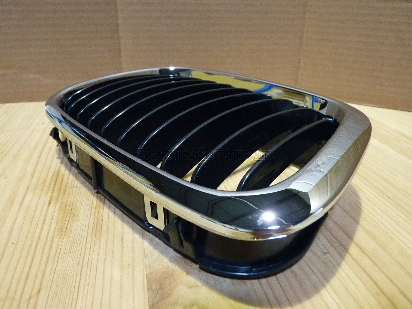 Fits BMW E46 3-Series 4DRs Front Kidney Grille Grill Chrome Black Left