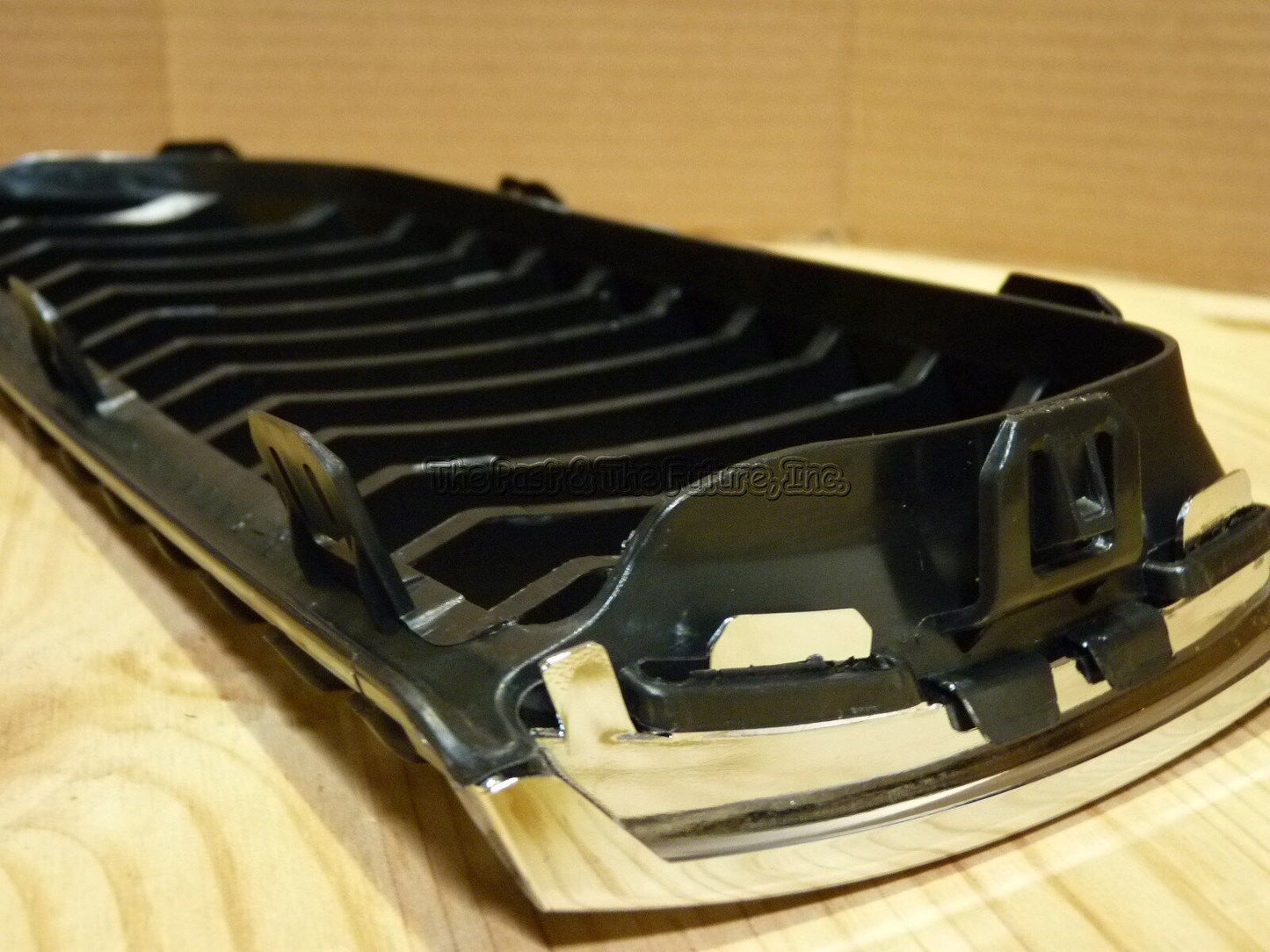 Fits BMW E90 E91 3-Series WAGON Aftermarket Front Kidney Grille Grill CHR BK RH