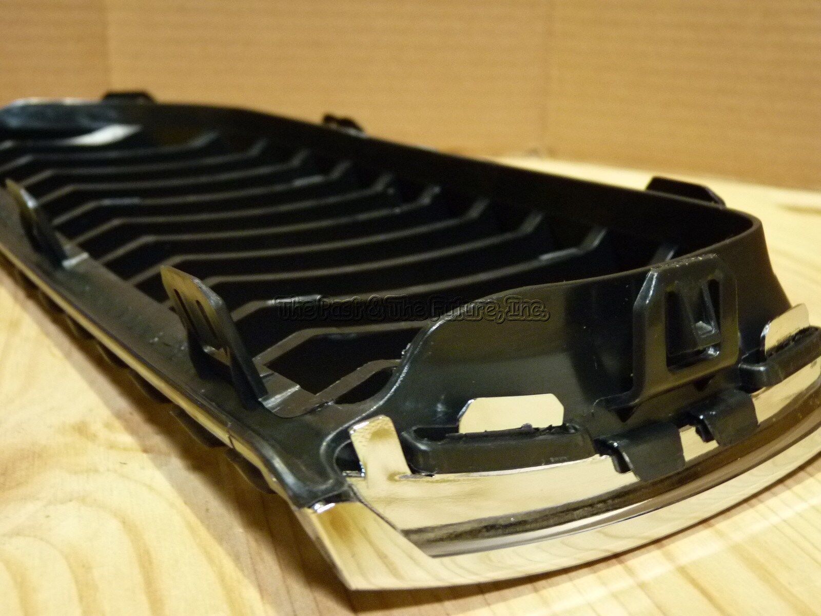 Fits BMW E90 E91 3-Series WAGON Aftermarket Front Kidney Grille Grill CHR BK RH