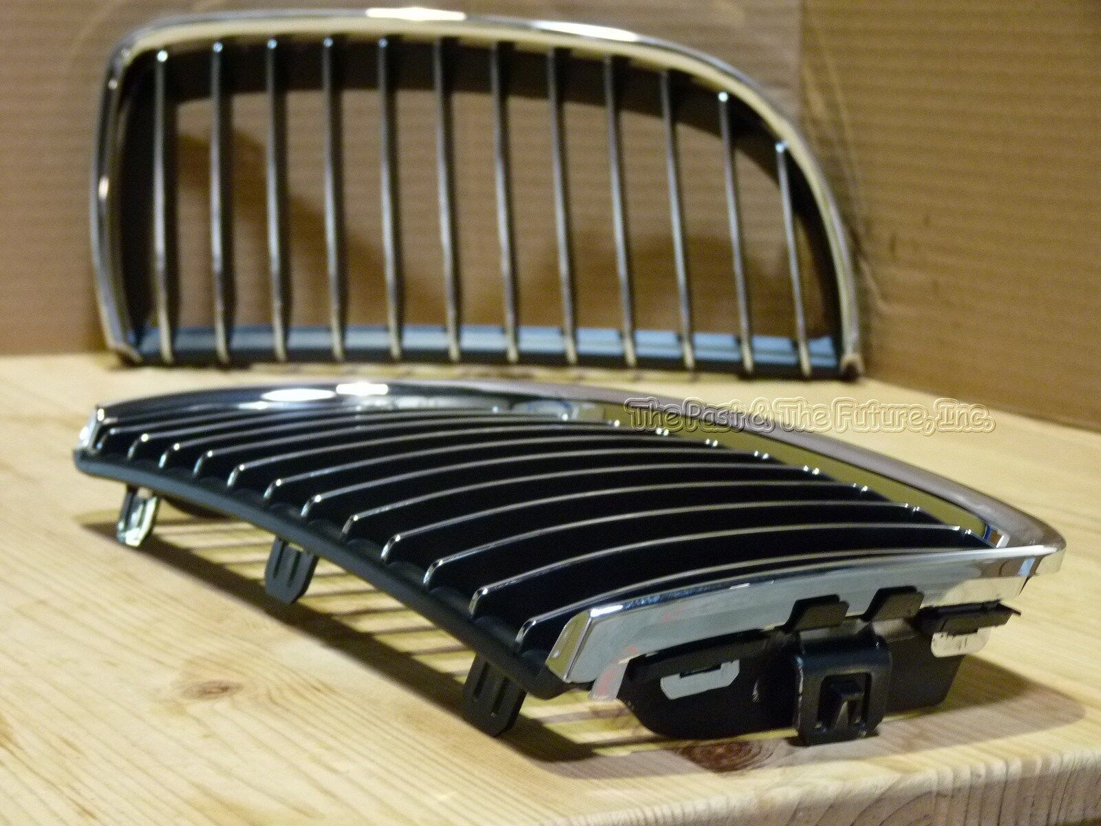 Fits BMW E90 E91 3-Series SEDAN Front Kidney Grille Grill CHR BK L&R 2PCS