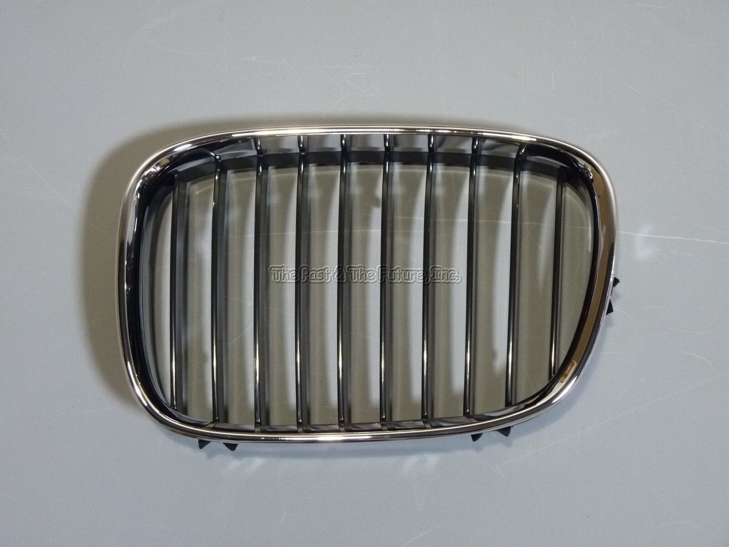 BMW E39 5-Series Aftermarket Front Kidney Grille Grill Chrome Black Left