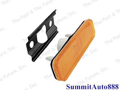 70 71 72 73 74 75 76 77 Chevy Camaro Front Marker Lamp Light CAMK7077-1