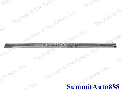 1966 66 Chevy Chevelle & Malibu Rocker Molding w/ Clips - Right MBMG66-1R